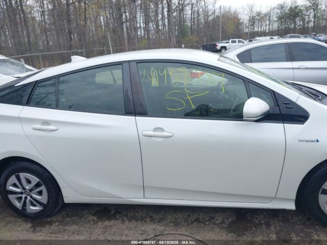 JTDKARFU1H3533778 Toyota Prius Three