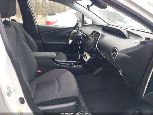 JTDKARFU1H3533778 Toyota Prius Three
