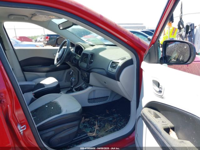 3C4NJCBBXJT193295 Jeep Compass Latitude Fwd
