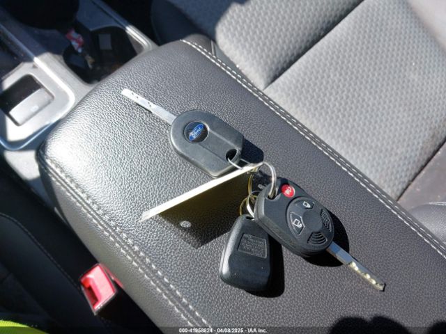 1FMCU0GD5HUD27584 Ford ESCAPE SE