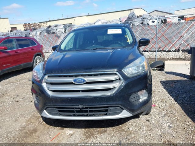 1FMCU0GD5HUD27584 Ford ESCAPE SE