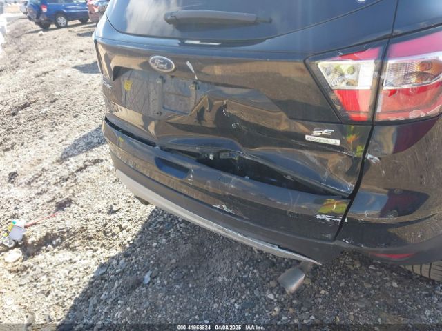 1FMCU0GD5HUD27584 Ford ESCAPE SE