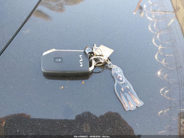 3KPF44AC9NE456303 KIA FORTE GT