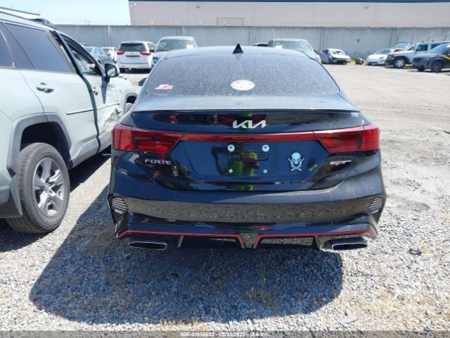 3KPF44AC9NE456303 KIA FORTE GT