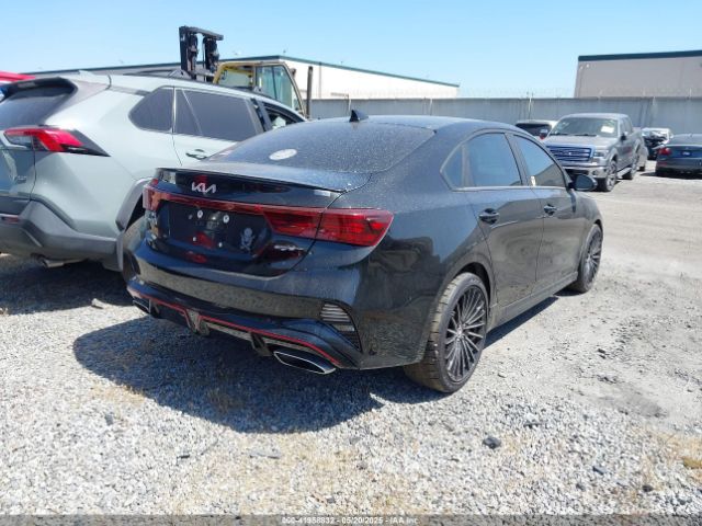 3KPF44AC9NE456303 KIA FORTE GT