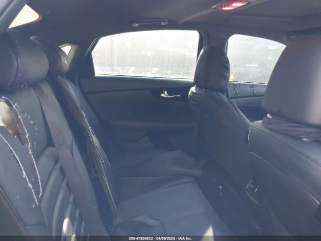 3KPF44AC9NE456303 KIA FORTE GT