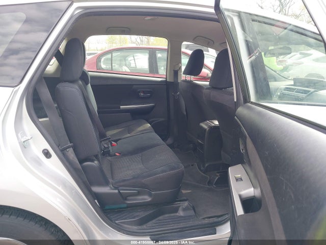 Toyota Prius V Two 2015 JTDZN3EU7FJ025812 Image 8