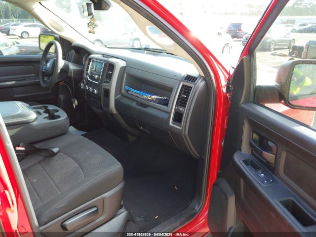 1C6RR6FG2KS603678 RAM 1500 Classic Tradesman  4x2 6'4 Box