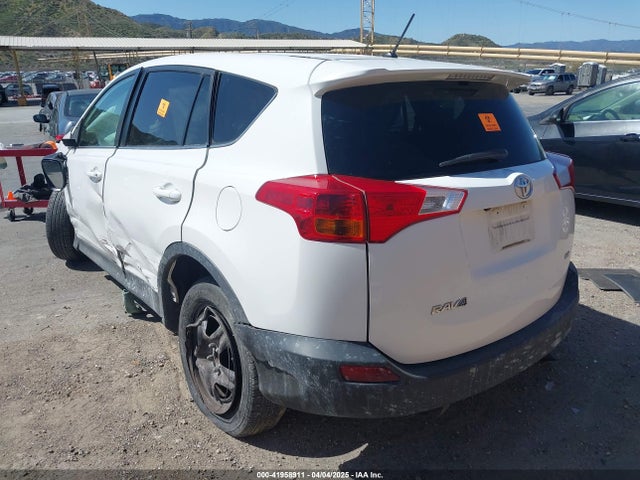 2T3ZFREV4FW229428 Toyota RAV4 LE