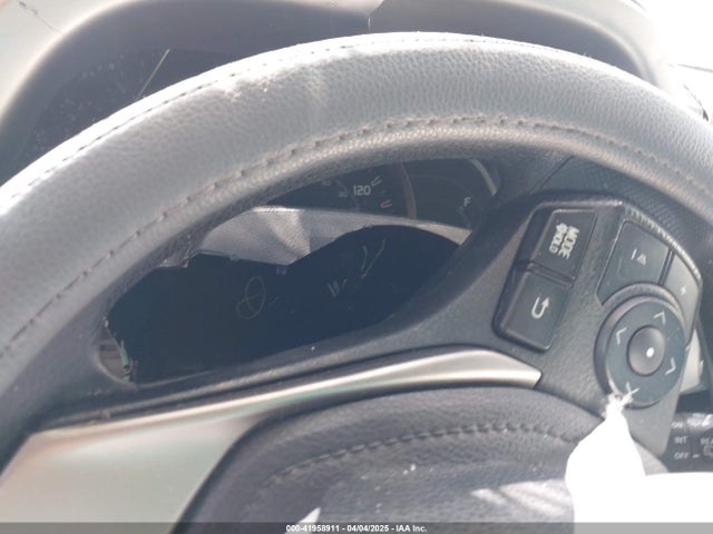 2T3ZFREV4FW229428 Toyota RAV4 LE