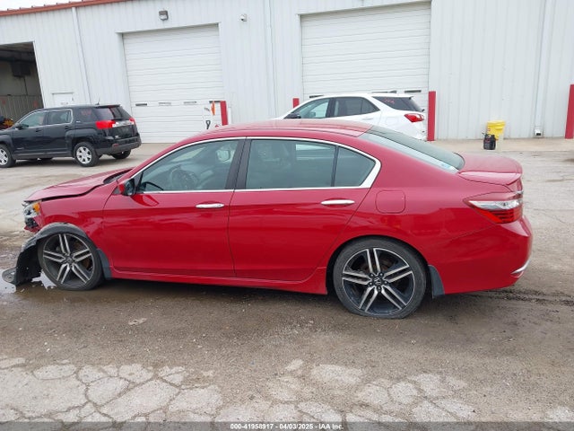 1HGCR2F56HA021945 Honda Accord Sport