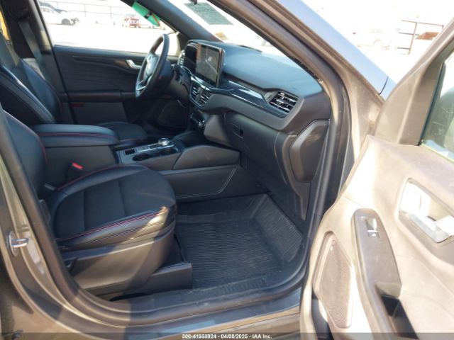 1FMCU0MN1RUA41682 Ford Escape St-line