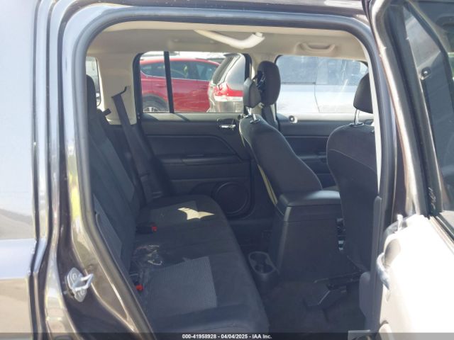 1C4NJPBA3GD814891 Jeep Patriot Sport