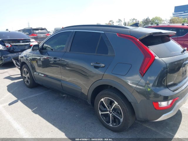 KNDCR3LE3P5051369 KIA NIRO EX