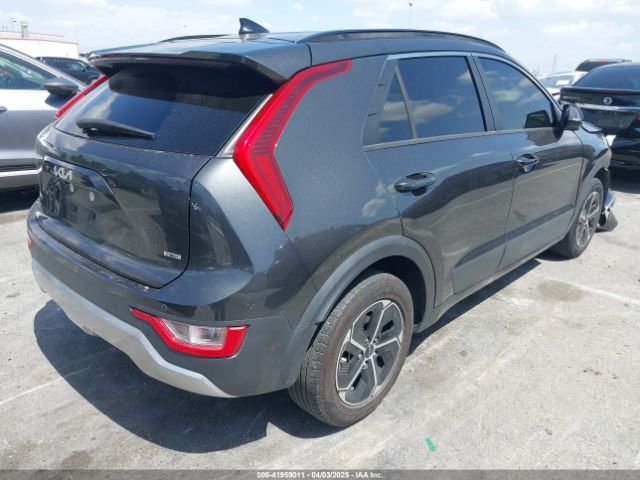 KNDCR3LE3P5051369 KIA NIRO EX