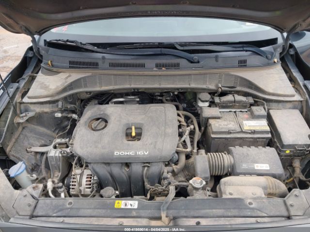 2019 HYUNDAI KONA KM8K12AA7KU221448 Photo 9
