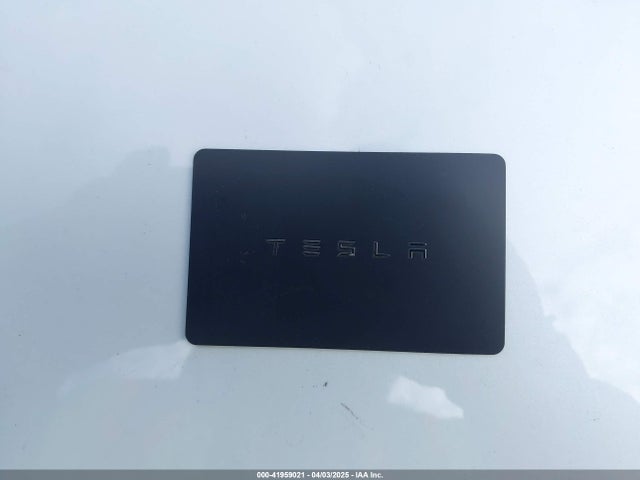 2019 TESLA MODEL 3 5YJ3E1EA2KF437900 Photo 10