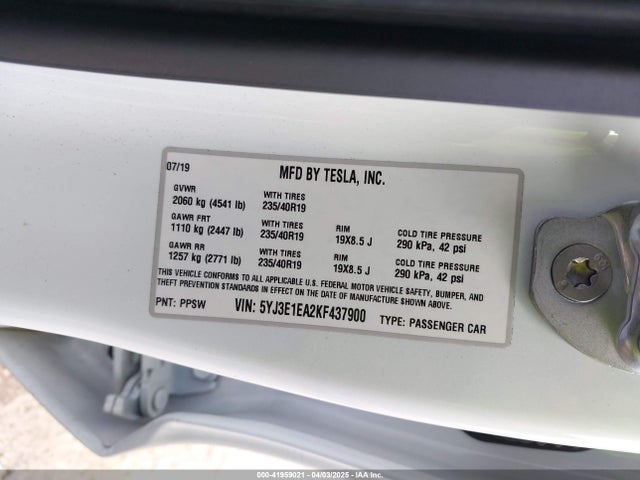 2019 TESLA MODEL 3 5YJ3E1EA2KF437900 Photo 8