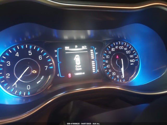 1C3CCCAB8FN752289 Chrysler 200 Limited