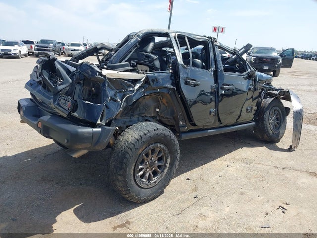 1C4JJXSJXNW213946 Jeep Wrangler Unlimited Rubicon 392 4x4