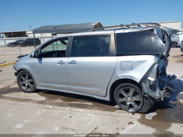 5TDXK3DC7FS684341 Toyota Sienna Se 8 Passenger