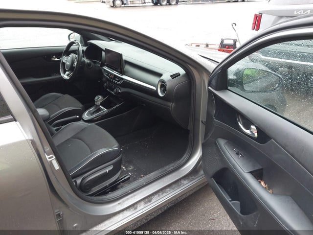 3KPF54AD6PE581350 KIA Forte Gt-line