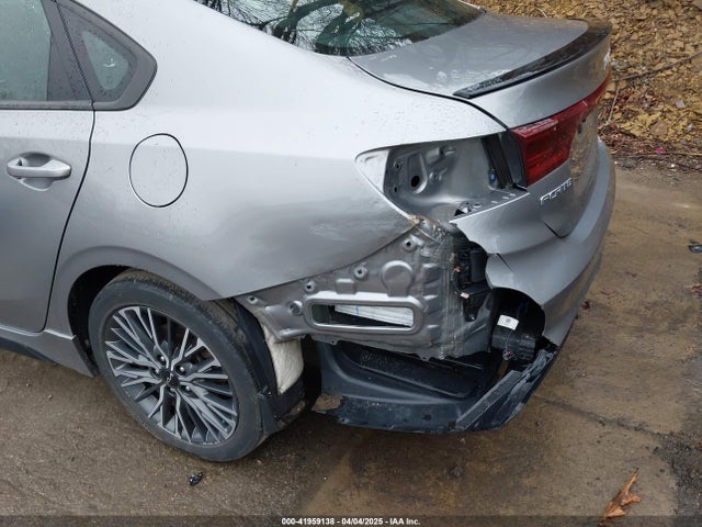 3KPF54AD6PE581350 KIA Forte Gt-line