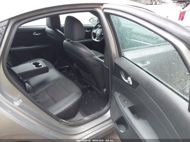 3KPF54AD6PE581350 KIA Forte Gt-line
