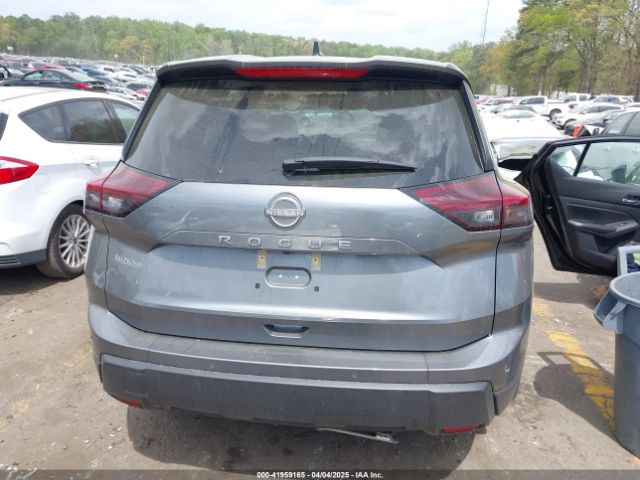 5N1BT3AA4RC735385 Nissan Rogue S Fwd