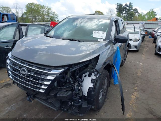 5N1BT3AA4RC735385 Nissan Rogue S Fwd