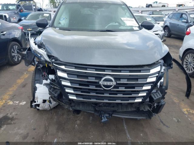 5N1BT3AA4RC735385 Nissan Rogue S Fwd