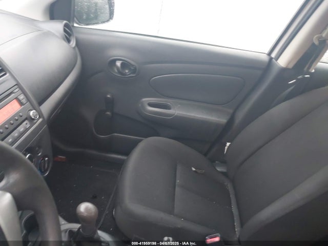 3N1CN7AP9HL903042 Nissan Versa 1.6 S