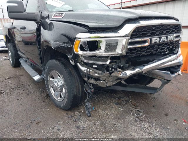 3C6UR5CL9PG593221 RAM 2500 Tradesman  4x4 6'4 Box