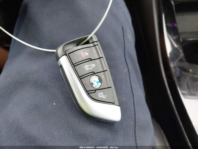 5UXTR7C54KLR38764 BMW X3 Sdrive30i