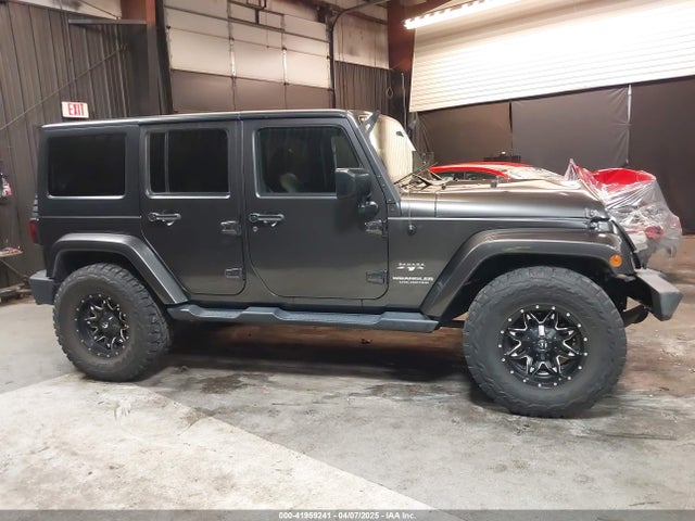 1C4BJWEG5HL746971 Jeep Wrangler Unlimited Sahara 4x4