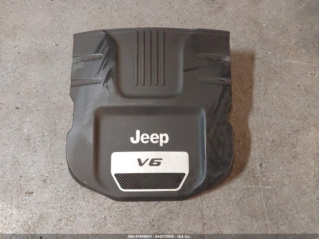 1C4BJWEG5HL746971 Jeep Wrangler Unlimited Sahara 4x4