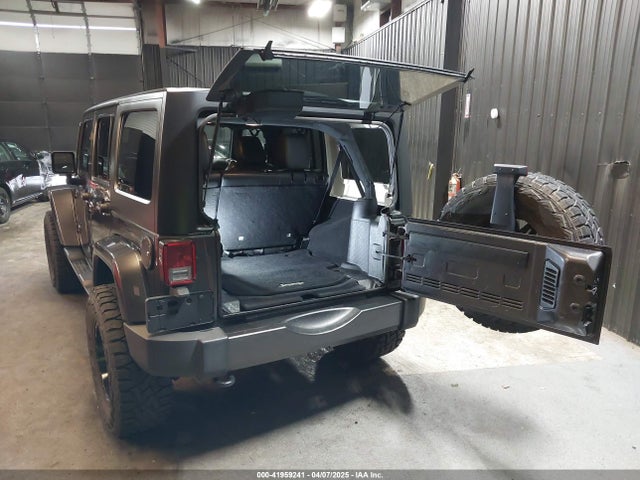 1C4BJWEG5HL746971 Jeep Wrangler Unlimited Sahara 4x4