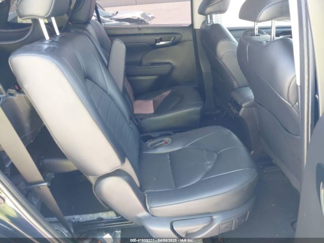 5TDKDRAH1PS040245 Toyota Highlander Xle