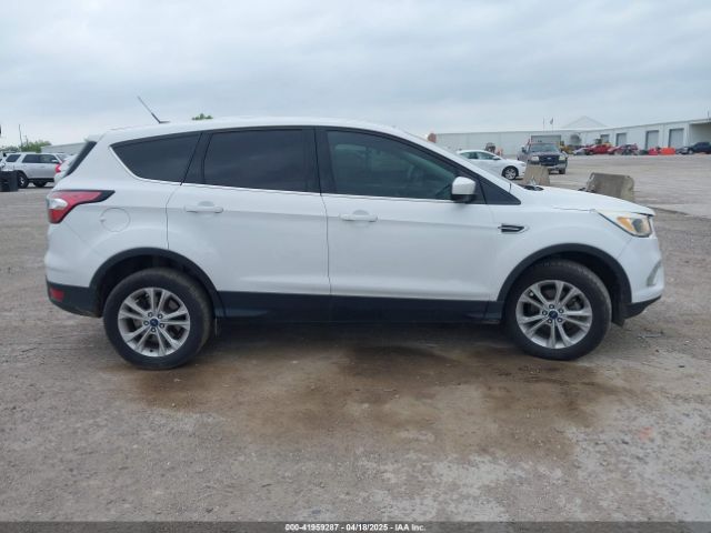 1FMCU0GD8HUB65434 Ford ESCAPE SE