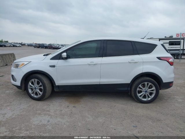 1FMCU0GD8HUB65434 Ford ESCAPE SE