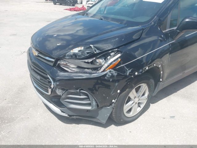 3GNCJLSB9JL276974 Chevrolet Trax Lt