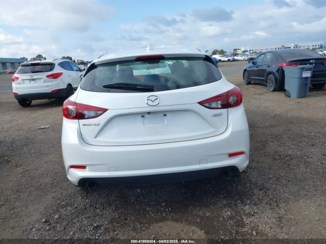 3MZBN1L31JM225108 Mazda Mazda3 Touring