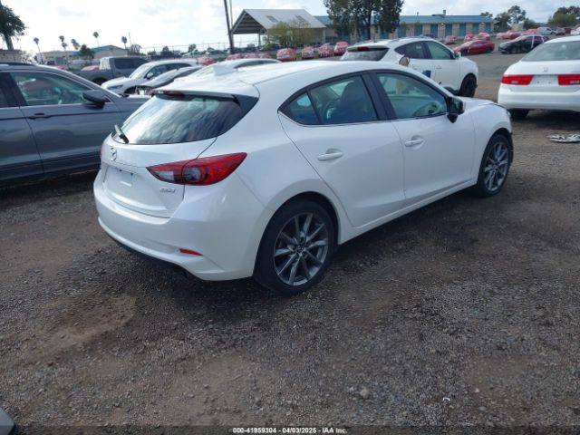 3MZBN1L31JM225108 Mazda Mazda3 Touring