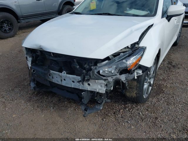 3MZBN1L31JM225108 Mazda Mazda3 Touring