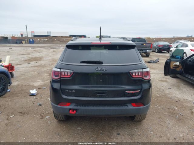 3C4NJDDB5KT618149 Jeep Compass Trailhawk 4x4