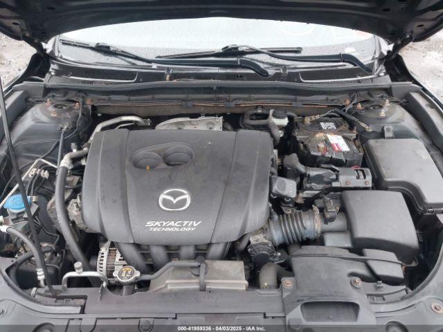 JM1BM1U79G1331576 Mazda Mazda3 I Sport
