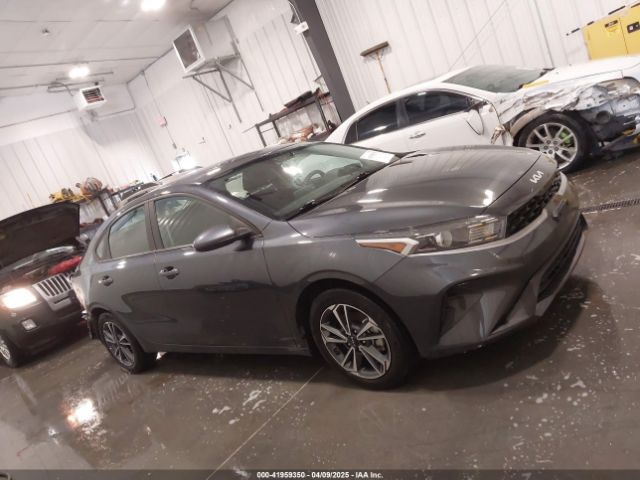 3KPF24AD1PE558342 KIA Forte Lxs