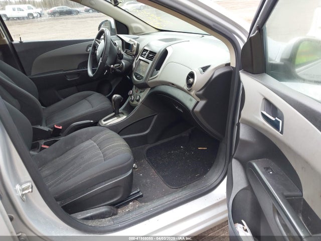 1G1JC5SH9G4144329 Chevrolet Sonic Lt Auto