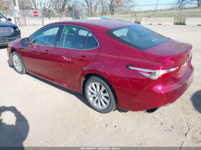 2018 TOYOTA CAMRY 4T1B11HK5JU573094 Photo 2