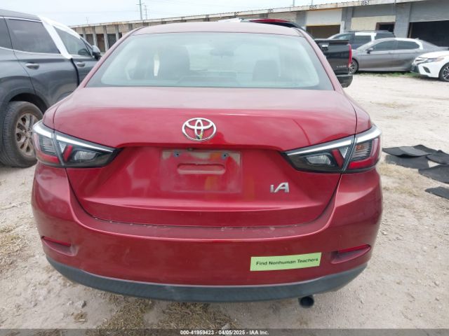 3MYDLBYV5JY322453 Toyota YARIS IA
